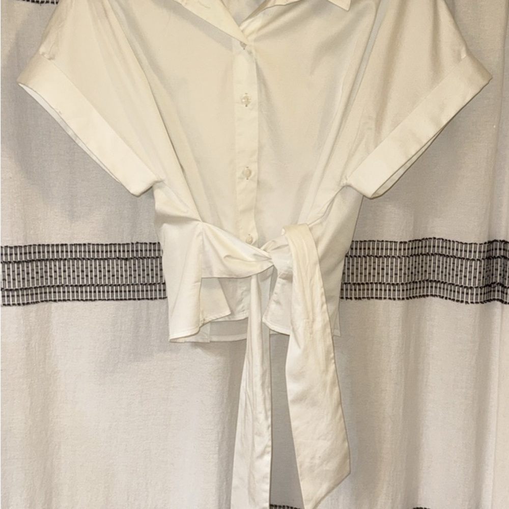 Guess - White Button-Up Shirt